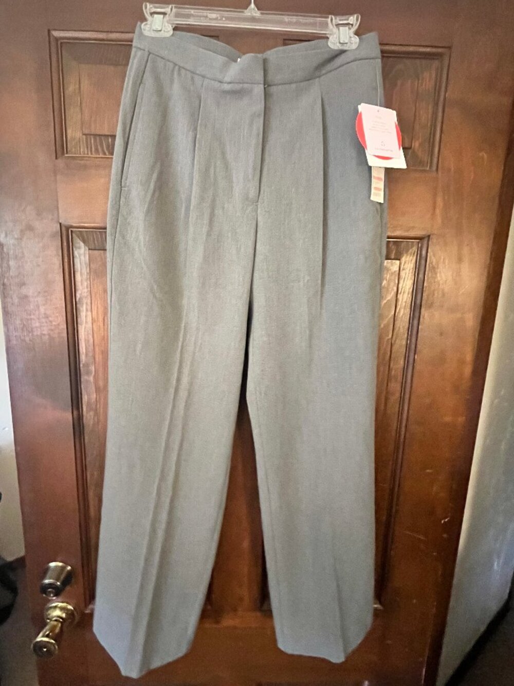 NWT Liz Claiborne Essentials "Kylie" Grey Petite Trousers Size 8 Petite